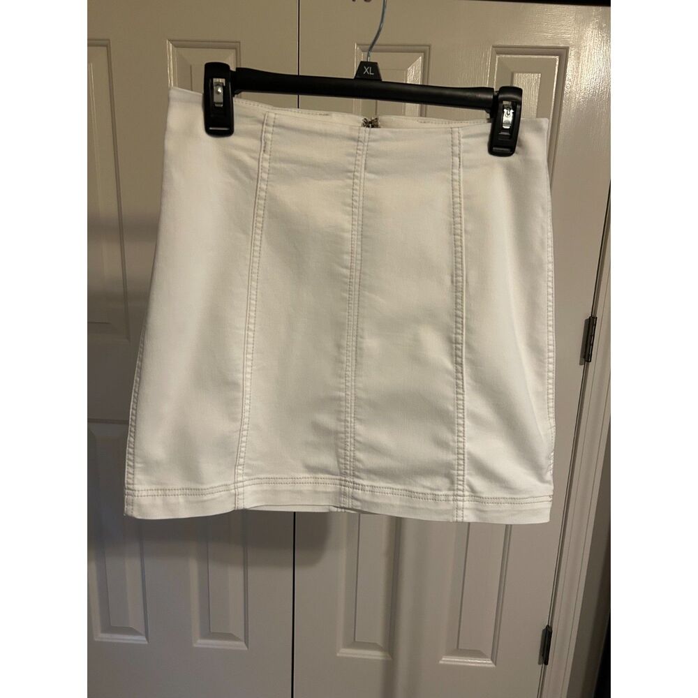 Free People Modern Femme White Denim Mini Slirt Size 6